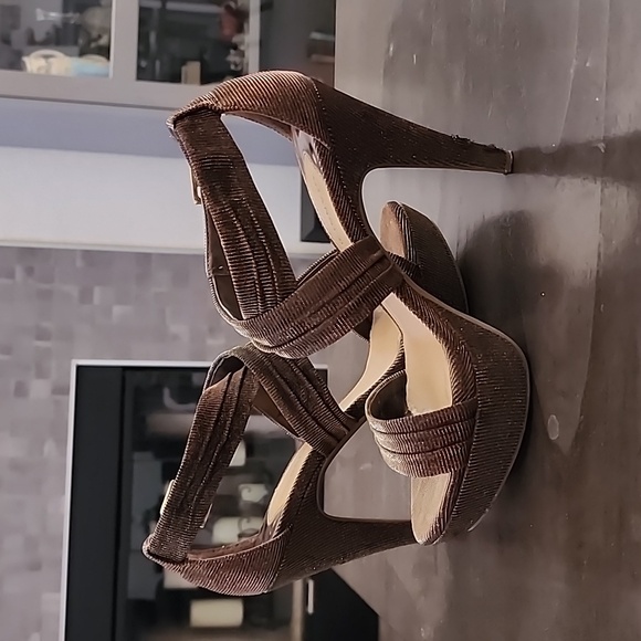 GIANNI BINI Strappy Bronze Platform Heels - Picture 2 of 14